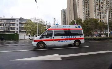 120医生个人先进事迹5篇