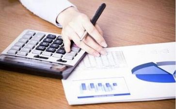 财务的述职报告怎总结8篇
