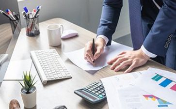 财务出纳工作总结报告5篇