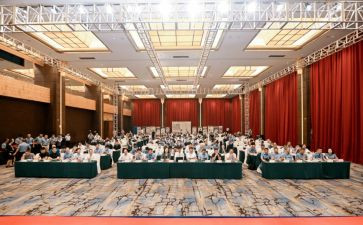 镇府总结表彰大会讲话稿8篇