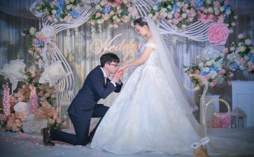 订婚男讲话稿7篇