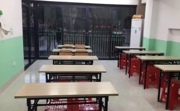 辅导班老师的工作总结5篇