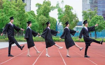 2024高校教师述职报告8篇