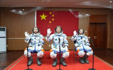 航天游观后感8篇