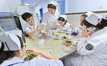 2024年护士自我鉴定模板8篇