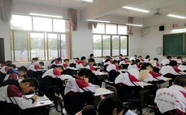 教师实习报告月总结推荐5篇