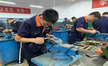 机修人员月工作总结6篇