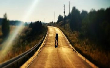 路要靠自己走作文优秀5篇