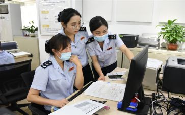 2024年管理人员述职报告推荐5篇