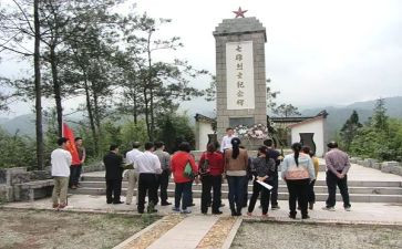 祭扫烈士墓讲话稿8篇