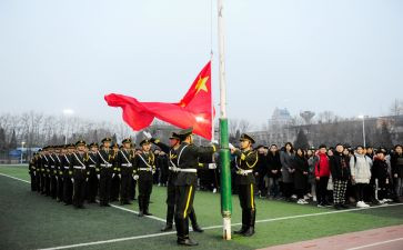 小学生小学升旗讲话稿7篇