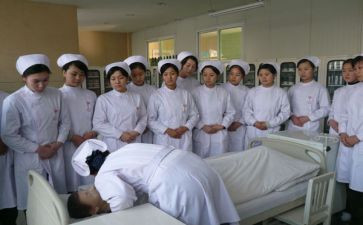 中专卫校自我鉴定推荐7篇