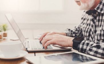 文员年终述职报告7篇