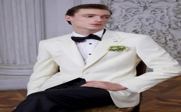 婚礼现场新郎父亲讲话稿8篇
