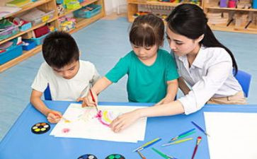 幼儿园学前教育月活动总结精选7篇