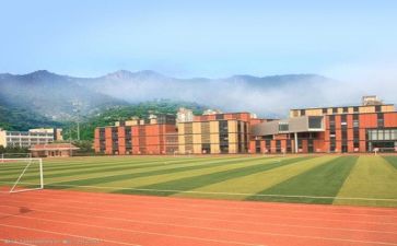 学校自我鉴定推荐6篇