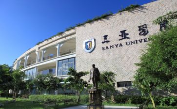 学院个人述职报告7篇
