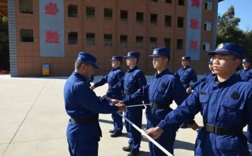 高一军训学生讲话稿5篇