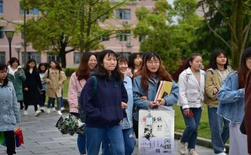 在校自我鉴定推荐7篇