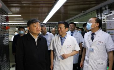 对行政部半年工作总结5篇
