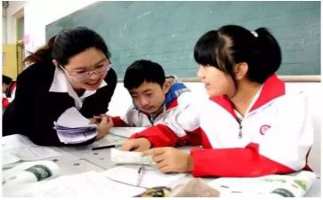 中二职称述职报告优秀7篇