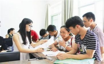申请书助学金400字通用8篇
